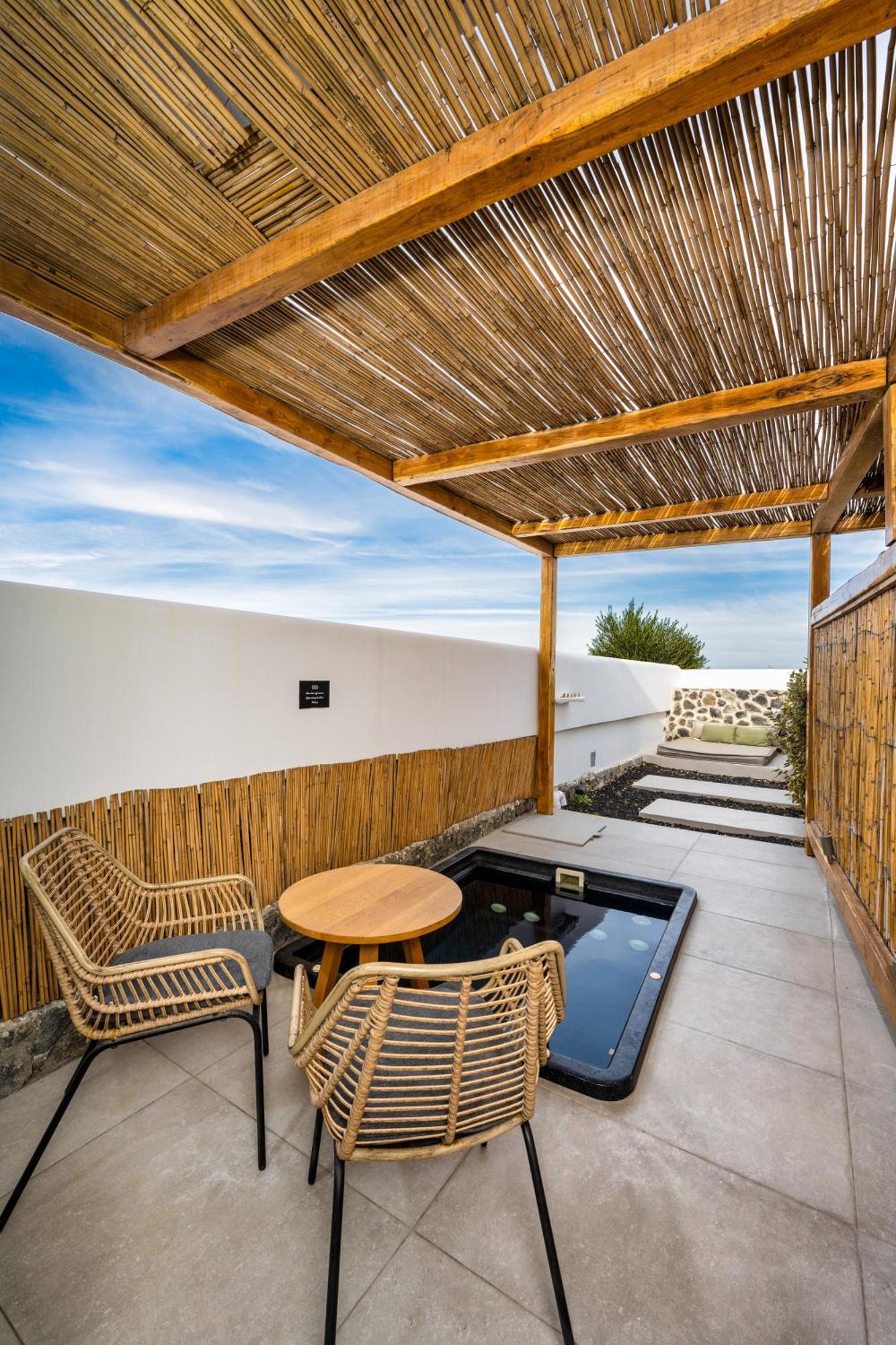 סנטוריני Callia Retreat Suites - Adults Only מראה חיצוני תמונה
